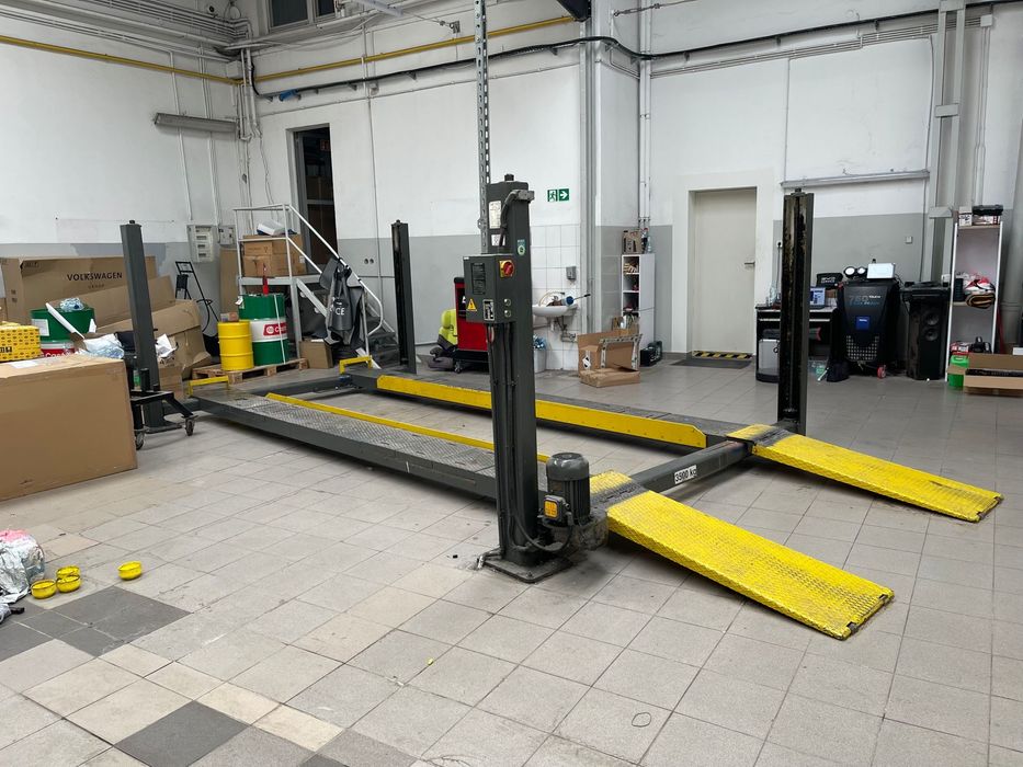 Podnośnik czterokolumnowy 3500 kg CAR LIFT