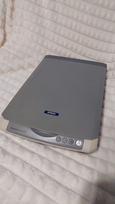 Сканер Epson Perfection 1270