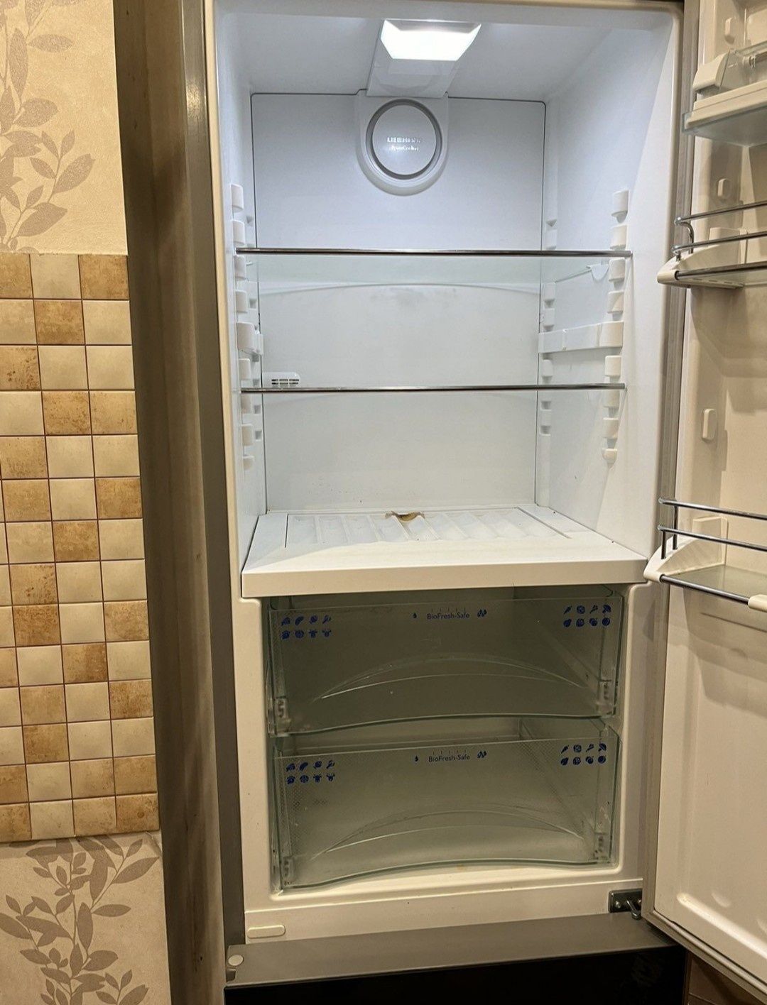 No frost Liebherr холодильник