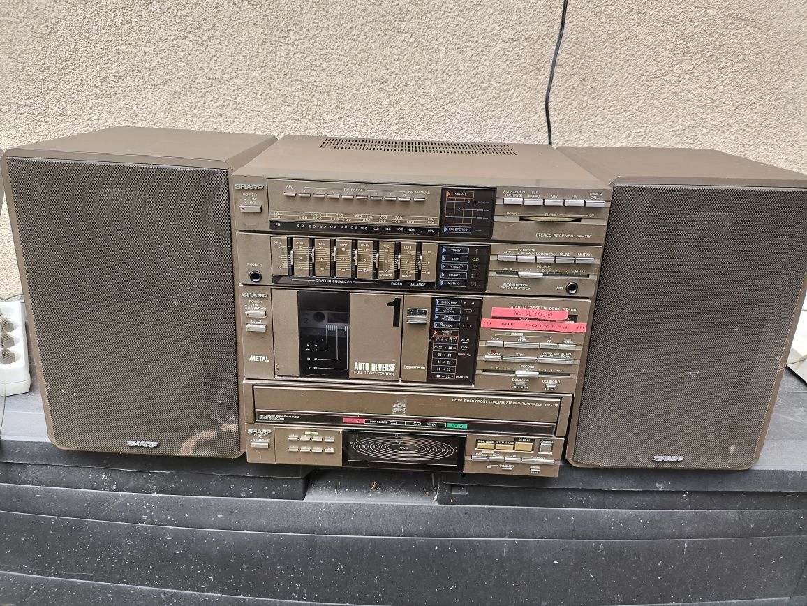 MIDI wieża Sharp 118H.