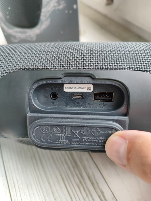 Продається блютуз колонка Оригінал! GBL charge essential