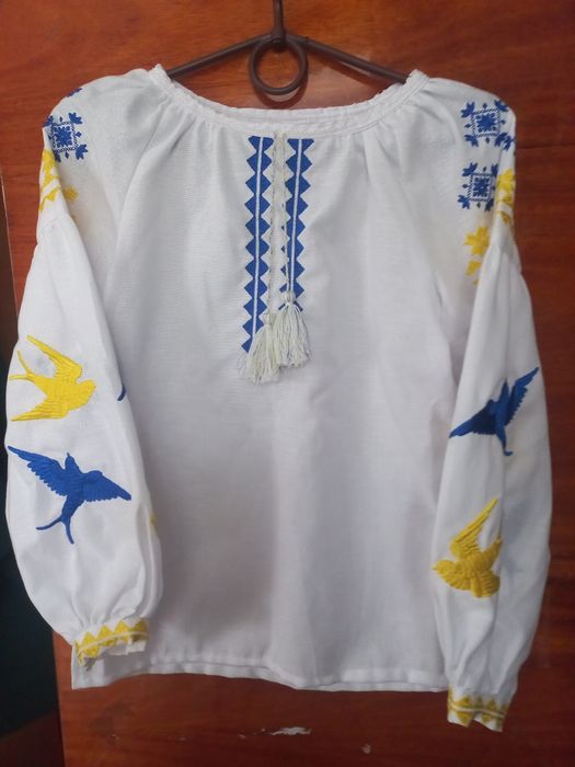 Вишиванка на дівчинку. Готова.