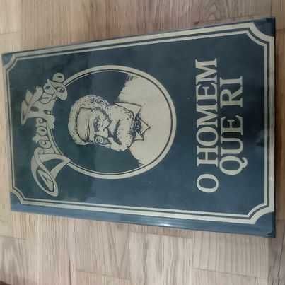 vendo livro  o homem que ri