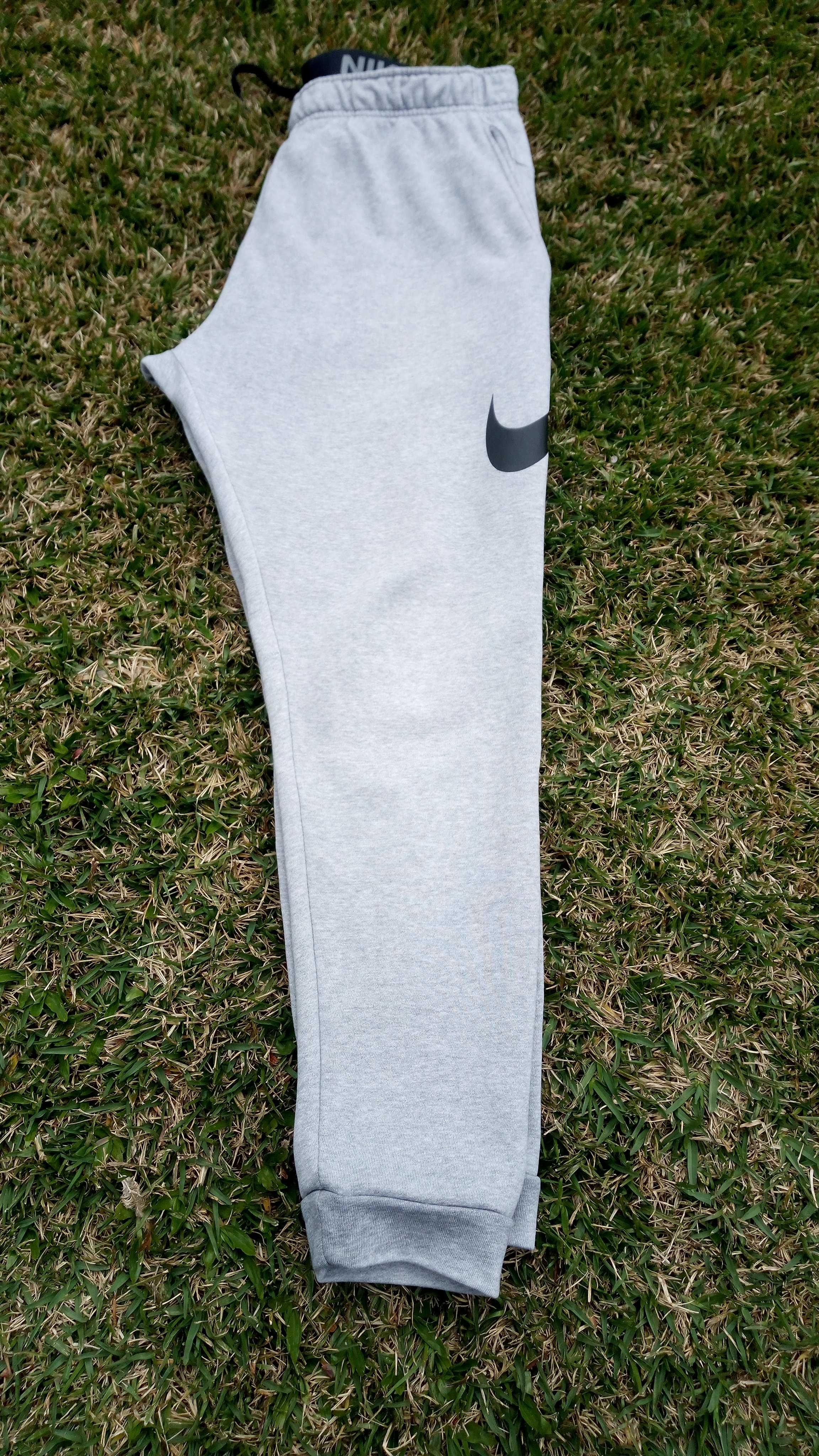 Calças Nike Cinza