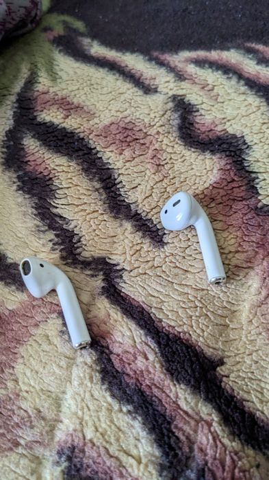 Навушники Apple AirPods (1-ше покоління)