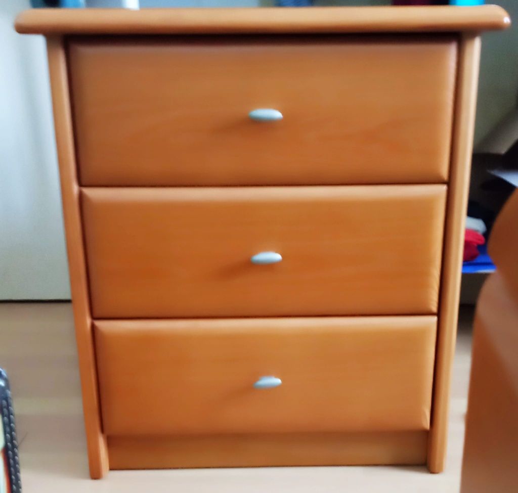 Vende-se mobília de quarto casal