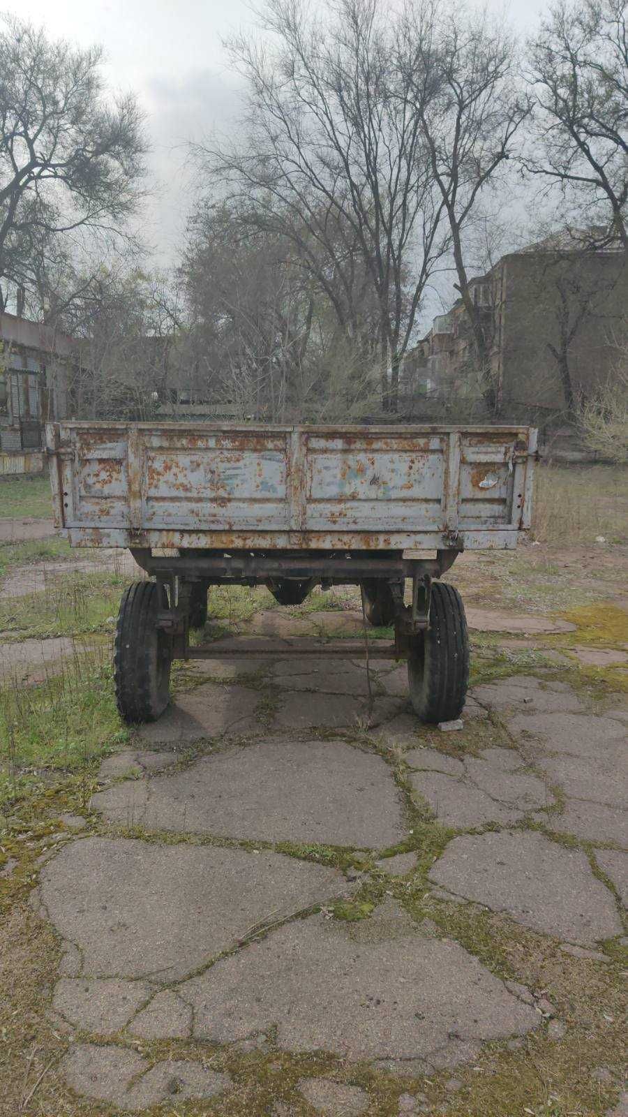 Продам причіп тракторний 2ПТС-4