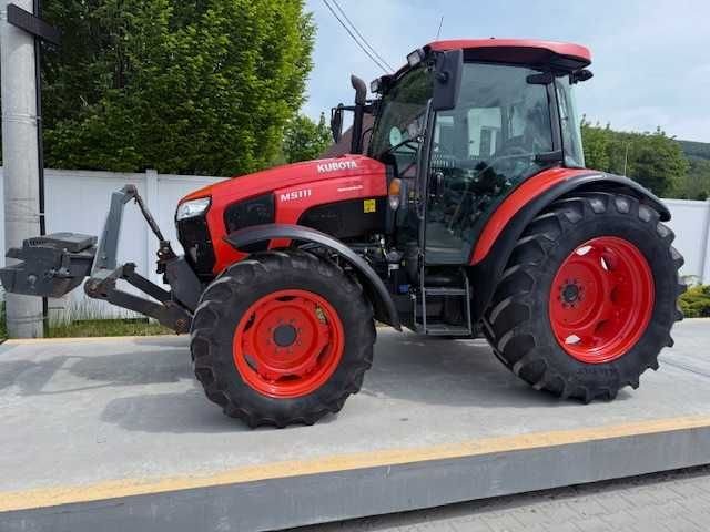 Ciągnik rolniczy Kubota M 5111