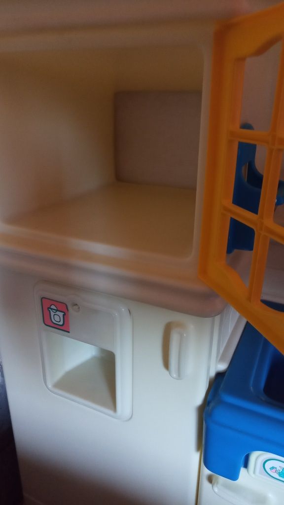 Ogromna kuchnia / kuchenka little tikes może być ogrodowa