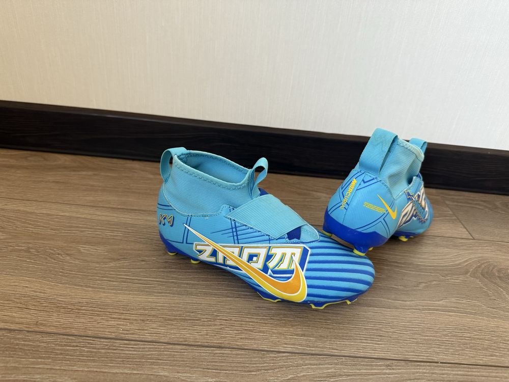 Бутси без шнурків Nike mercurial 35.5 розмір