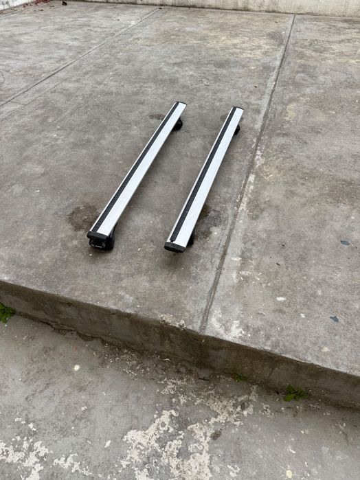 Barras de tejadilho alumínio Thule com fixadores Rapid System 757