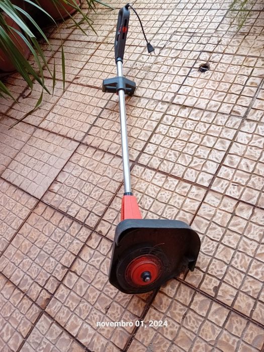 Crotador erva elétrica