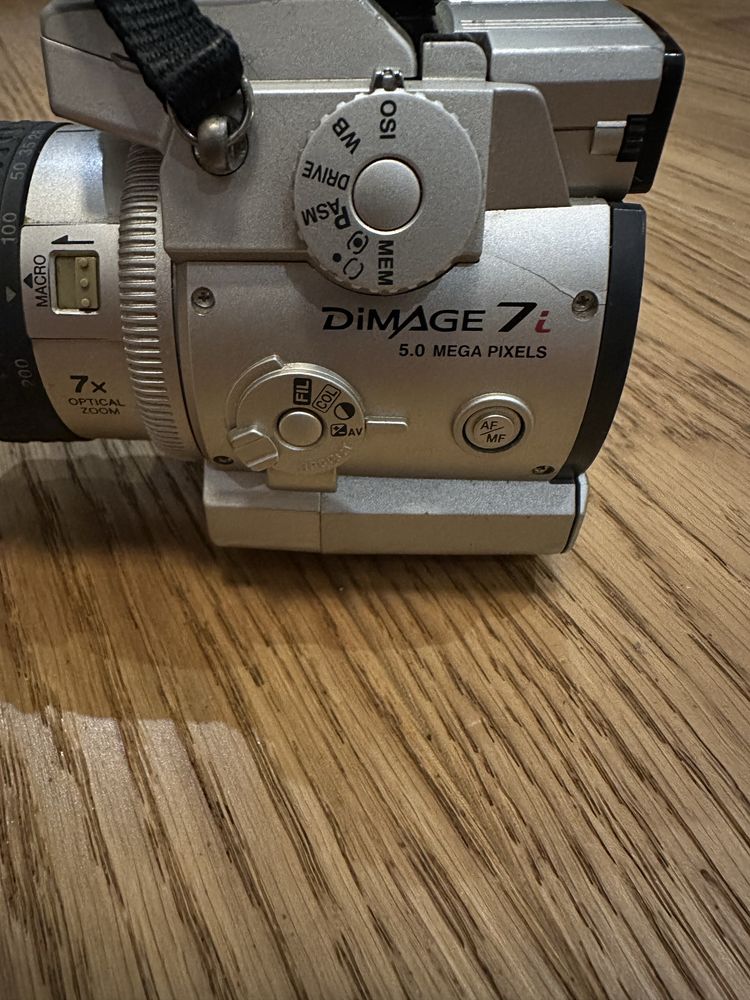 Minolta Dimage 7i, 5,0 Mega Pixels