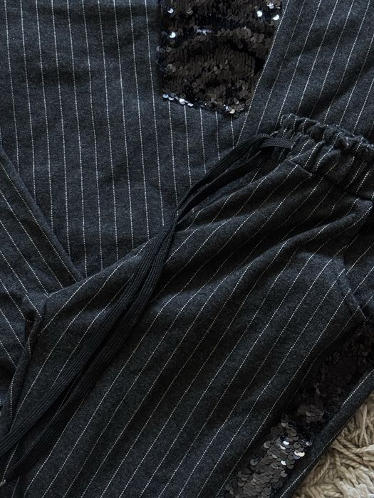 Стильний костюм у смужку з паєтками Joie Claire (Італія), розмір S