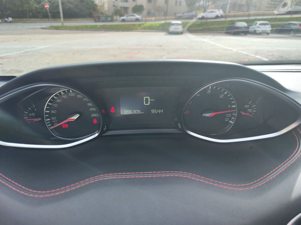 Peugeot 308 se 1.5 BlueHDI 130cv GTLine