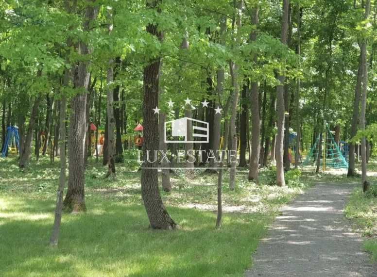 Продажа эксклюзивного участка в престижном КГ "Лесное"