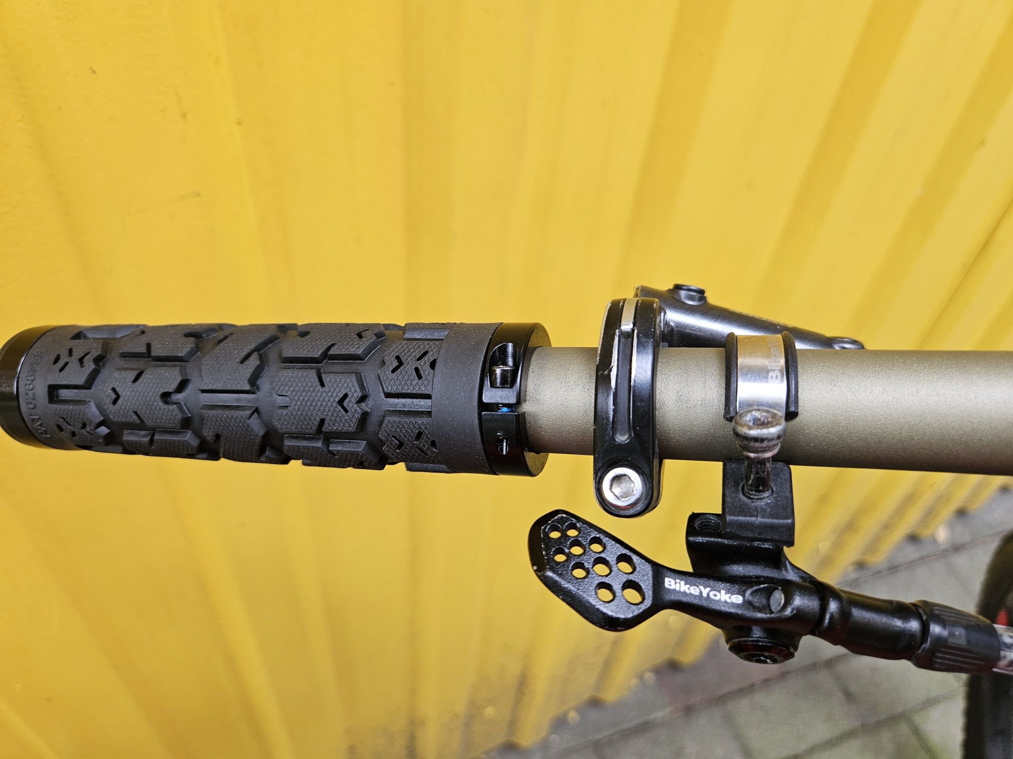 Rower enduro Ibis Mojo HD4 Carbon XL koła carbon 27,5 dt swiss 240