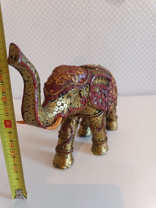 Ekskluzywna figurka Słoń Indyjski – Bogato Zdobiona