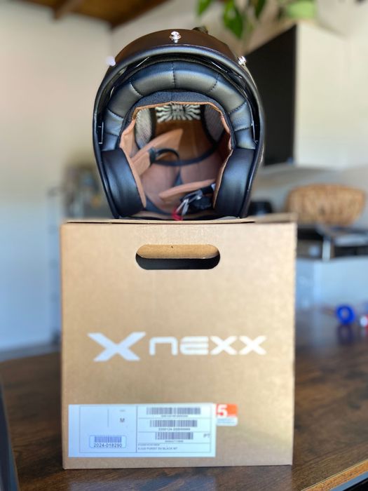 Capacete NEXX com viseira