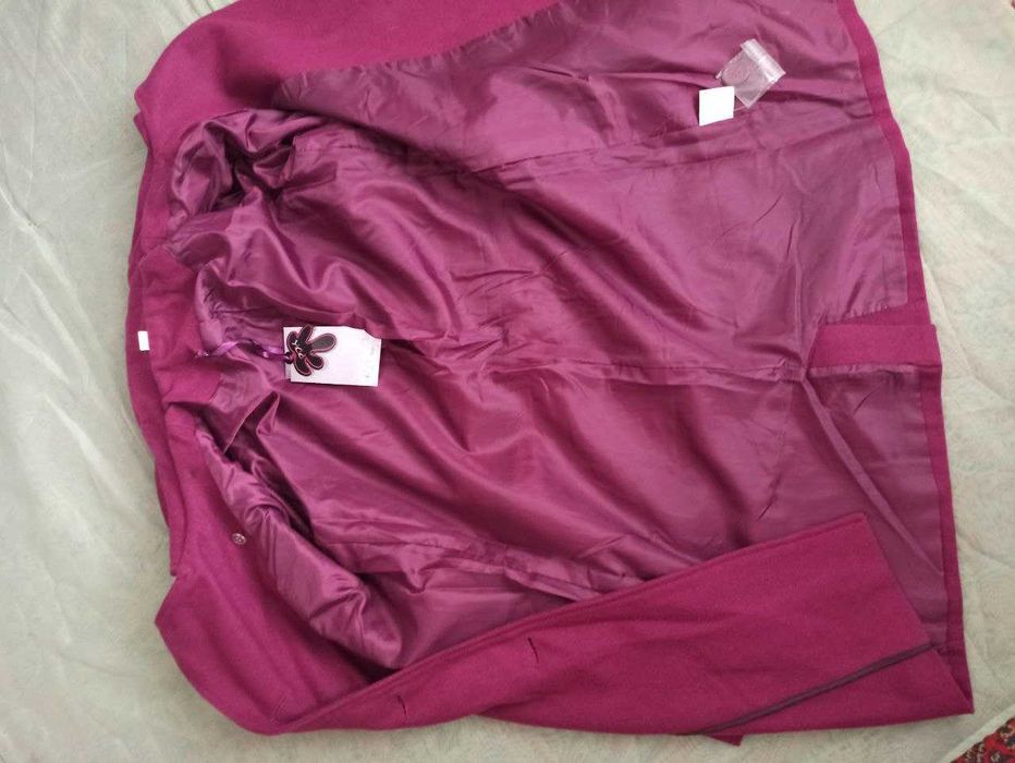 Пальто новое  прямого силуэта 44-46 р.