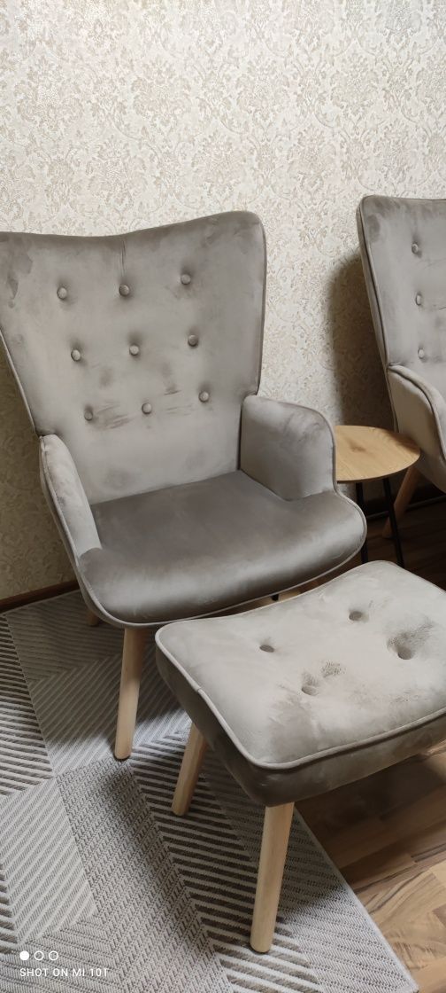 Продам  крісло з підставою mebel elit lozano