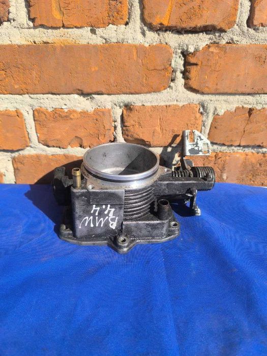 Дросельна заслонка BMW E38 E39 M62B44 4.4L V8 1996-2001   1742010