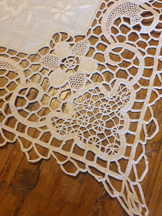 Naperon bordado Burano