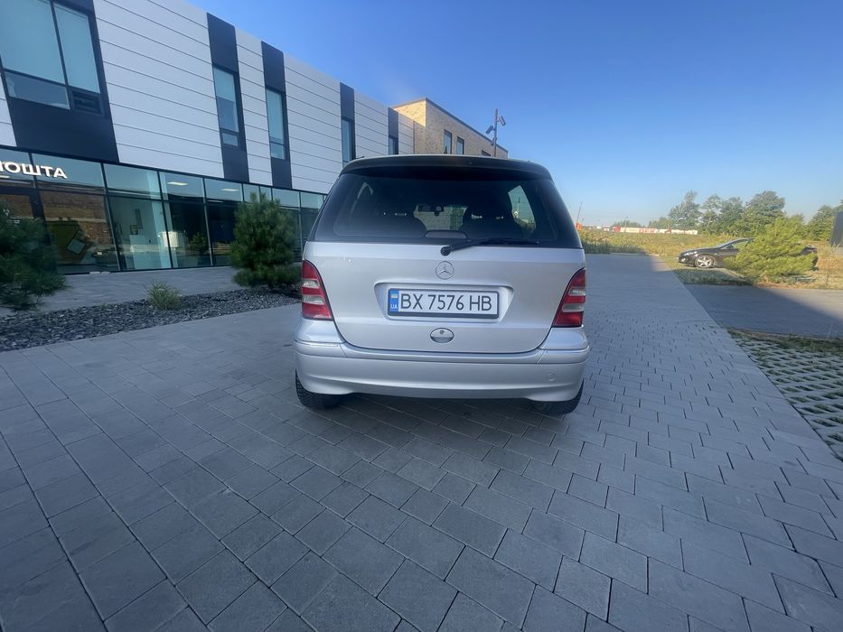 Машинка в доброму стані на автоматі