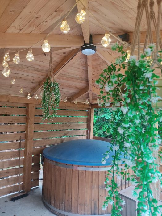 Domek z basenem jacuzzi i sauną