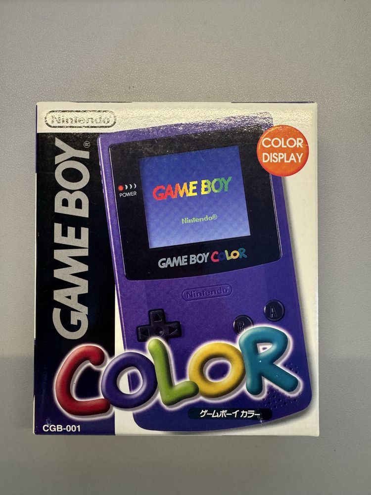 Game Boy Color повнокомплект