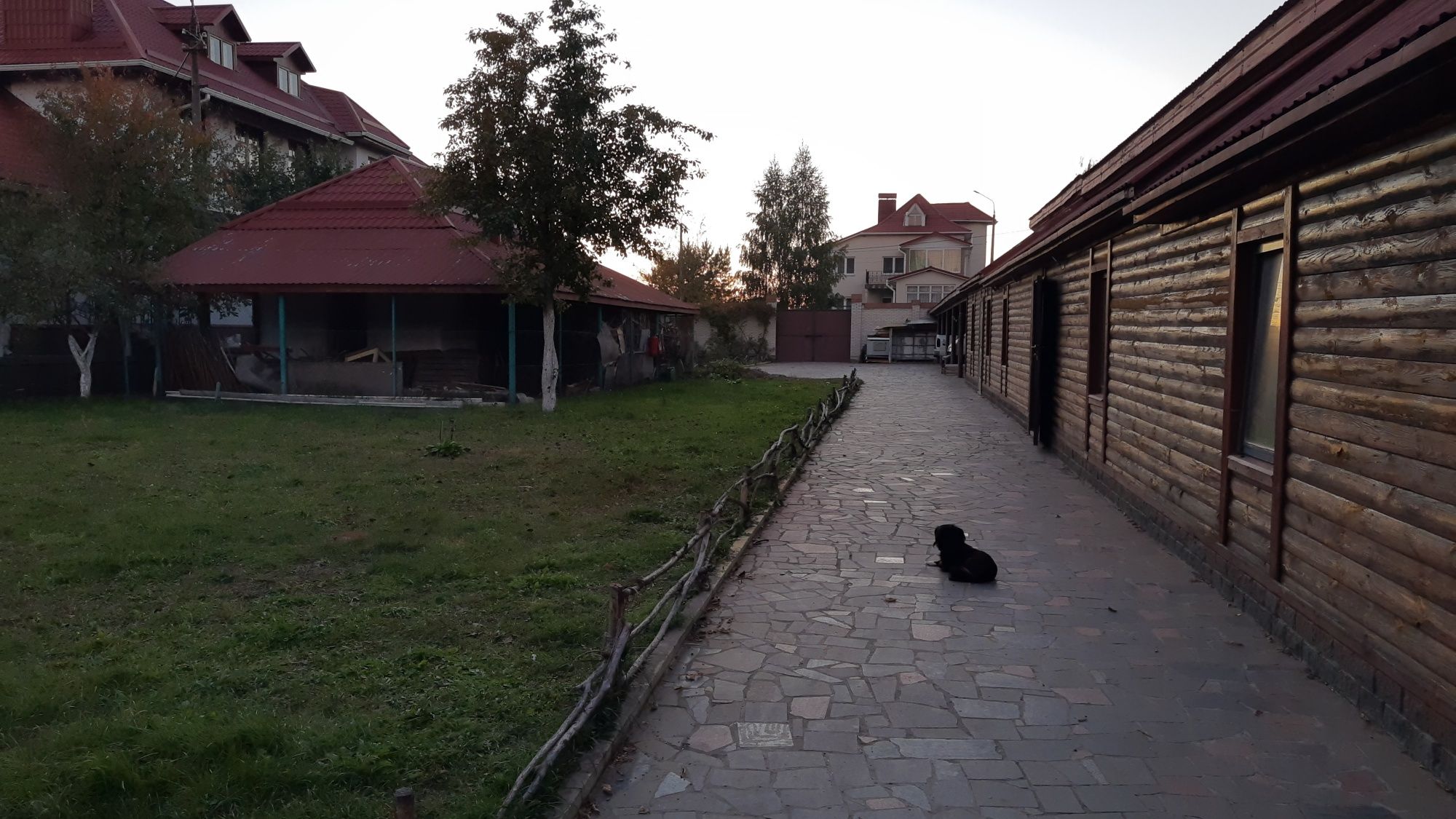 Поместье 2000кв.м.+бомбоубежище-под реб.центр,базуотдыха,хостел,другое