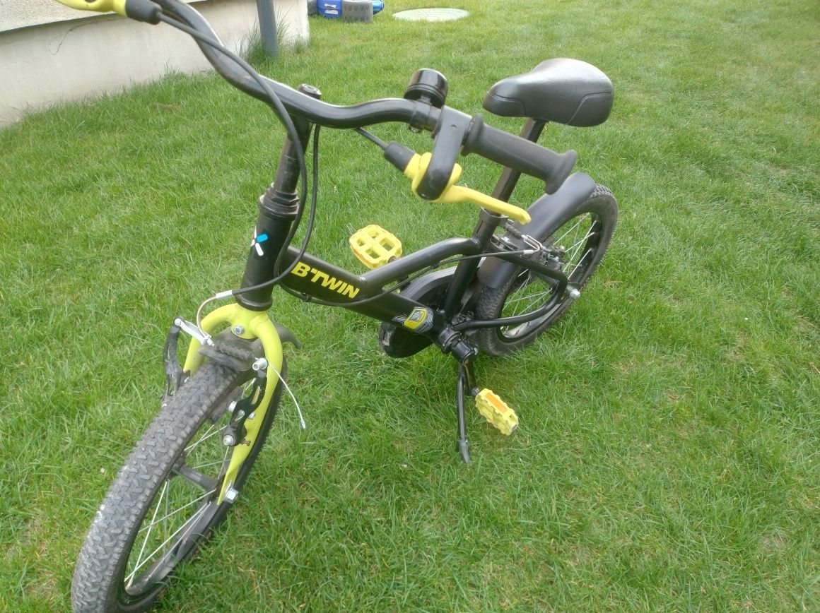 Rower dziecięcy Btwin 500 Dark Hero 
16 cali