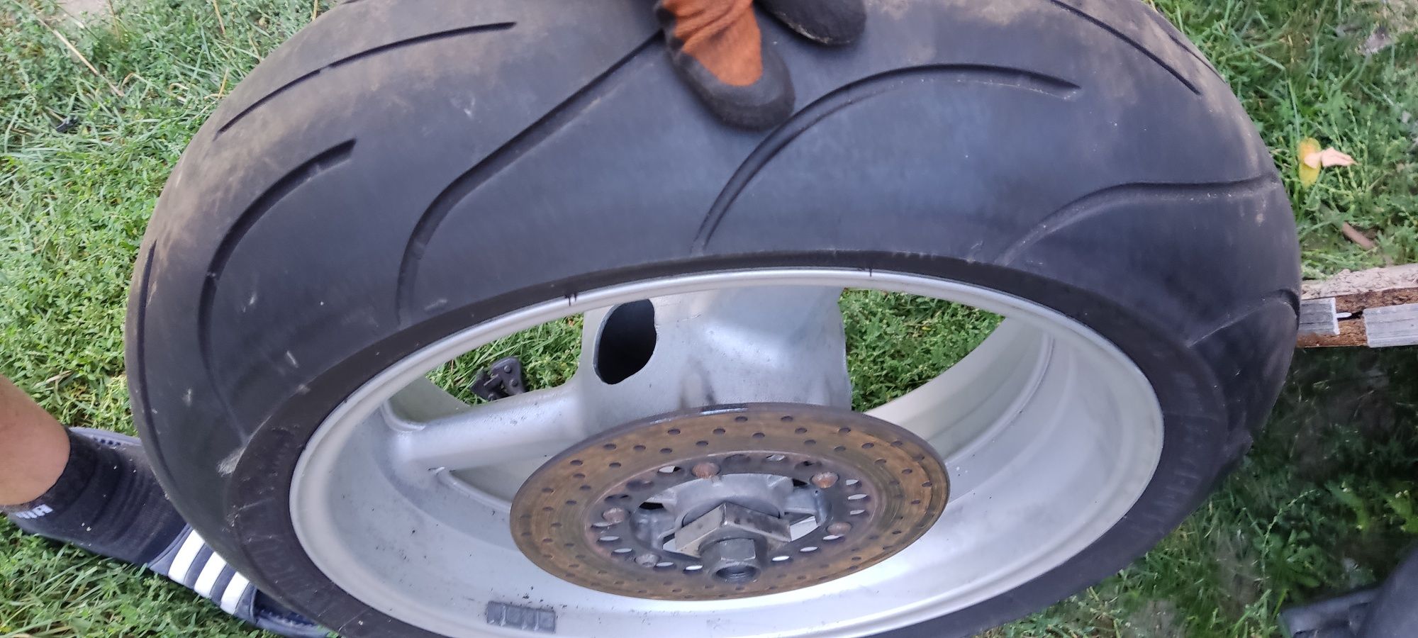 Yamaha R1 rn01 koło felga opona tarcza