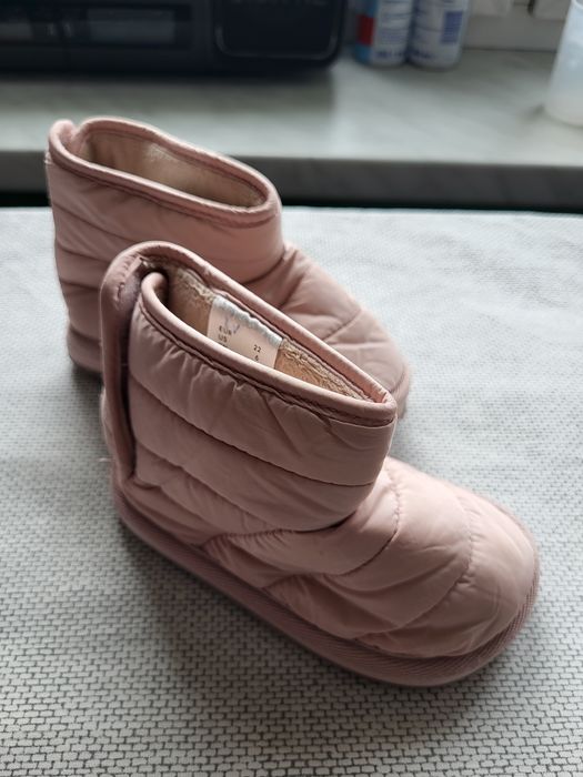 Buty dla dziewczynki rozmiar 22
