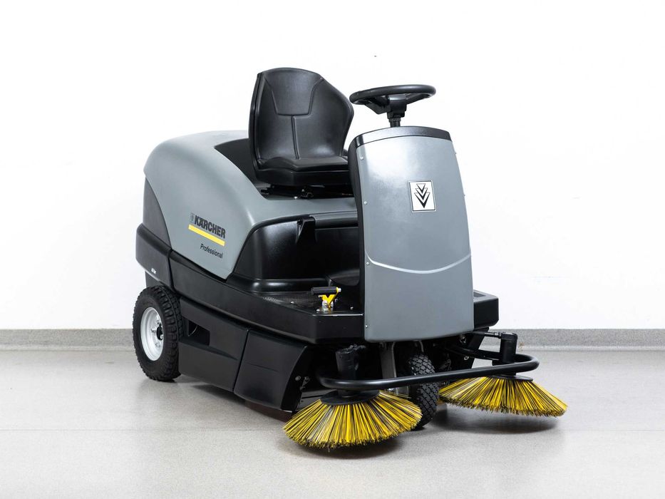 ZAMIATARKA KARCHER KM 100/100 R DIESEL 2010r 262h 10400m²/h 30000netto