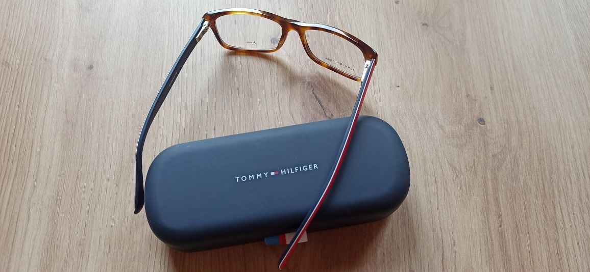 Tommy Hilfiger okulary