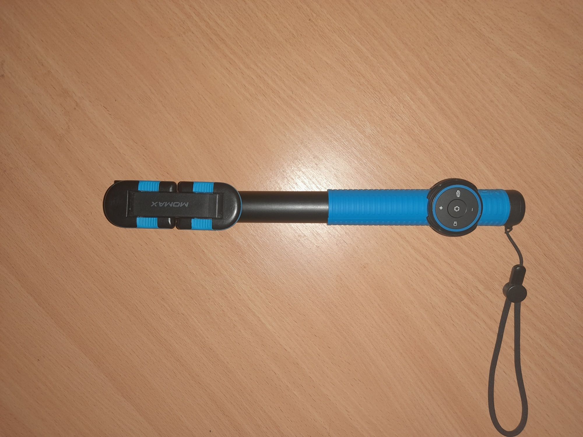 Монопод Momax Selfie Hero Bluetooth Selfie Pod 150cm (Blue/Black) KMS8