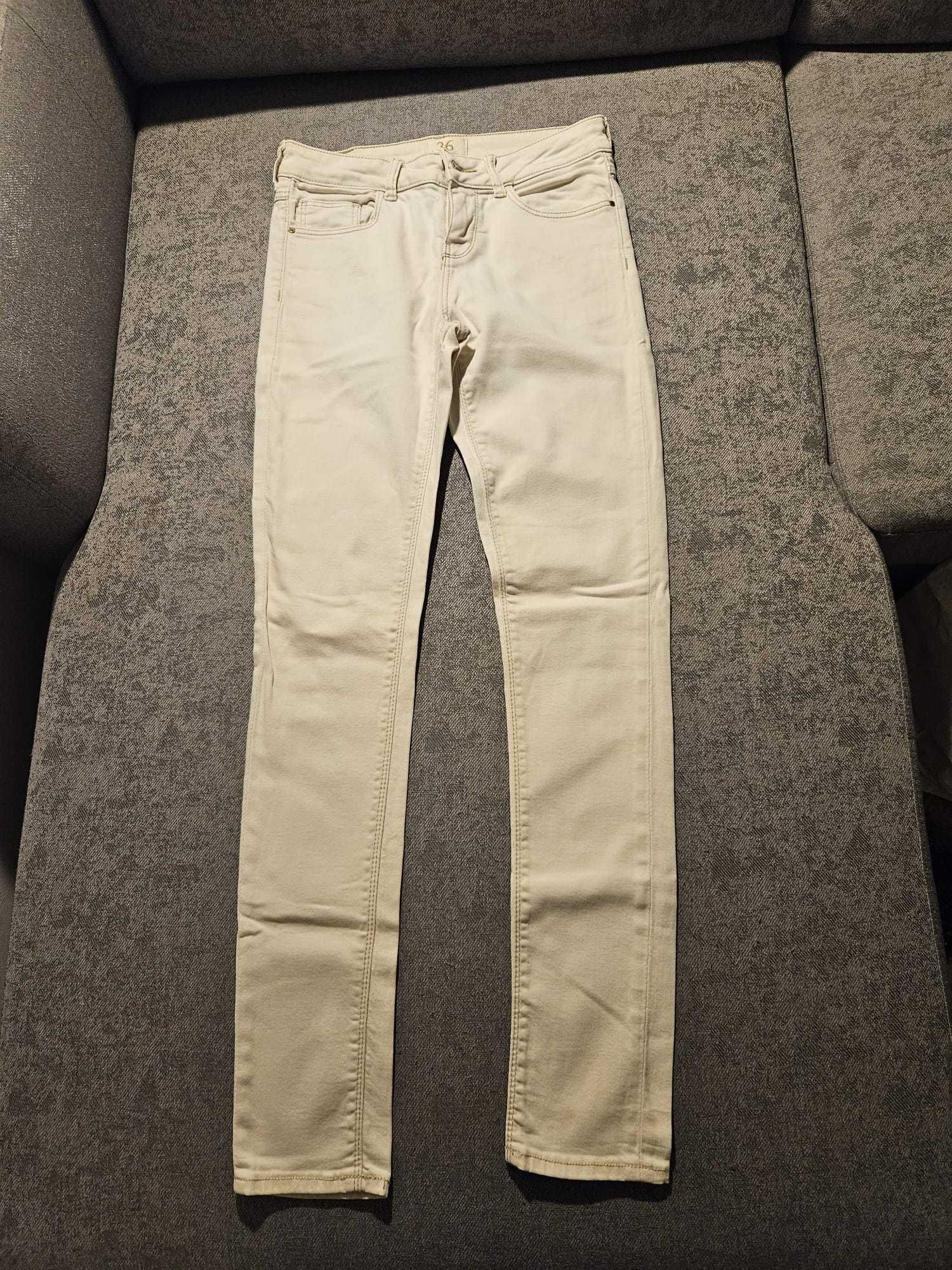 Calças brancas da Zara, tamanho 36/S, muito confortáveis