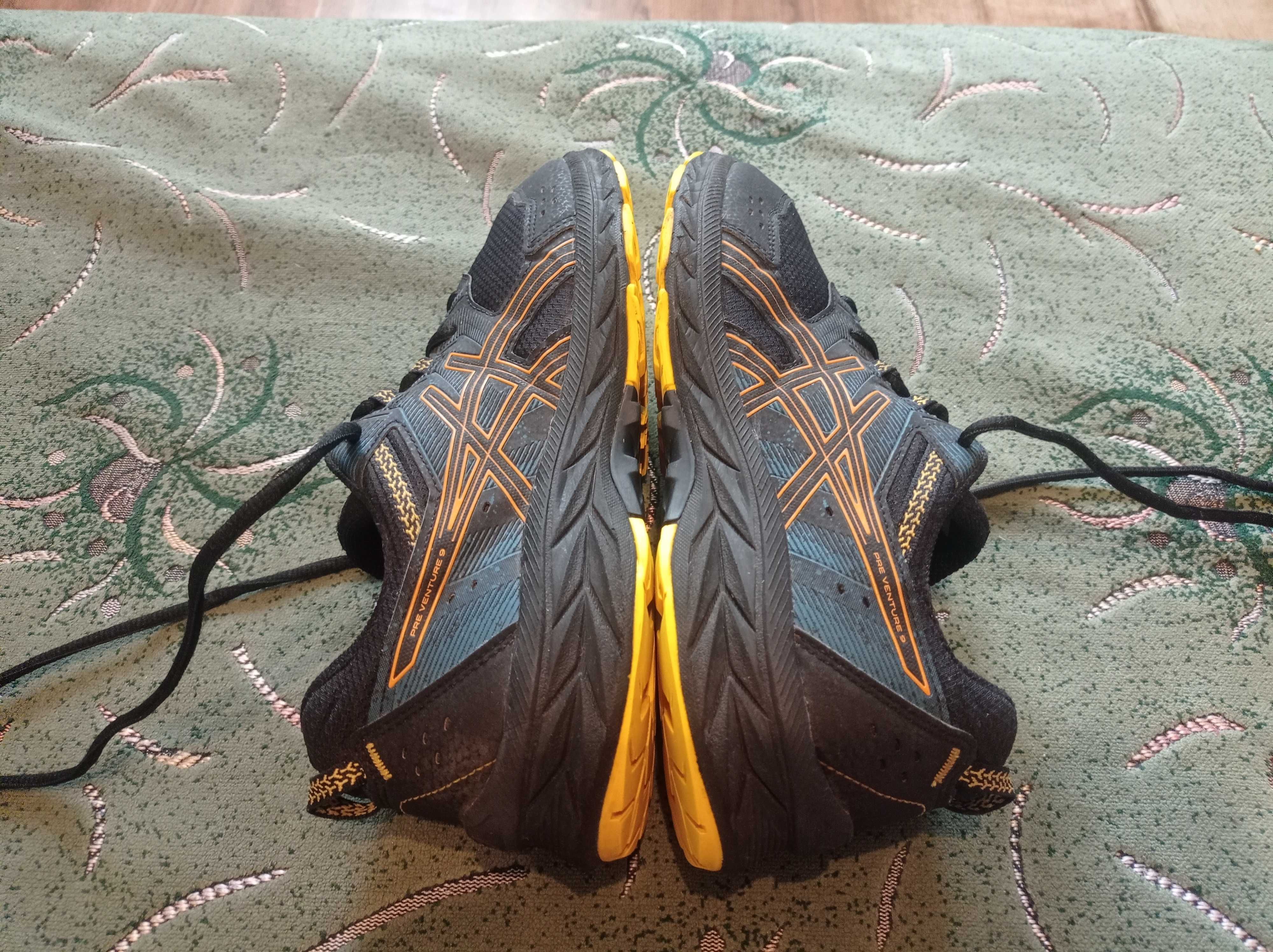 Кроссовки Asics Pre venture9  оригинал размер-40стелька-25,5 см