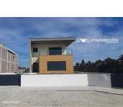 Moradia T4
