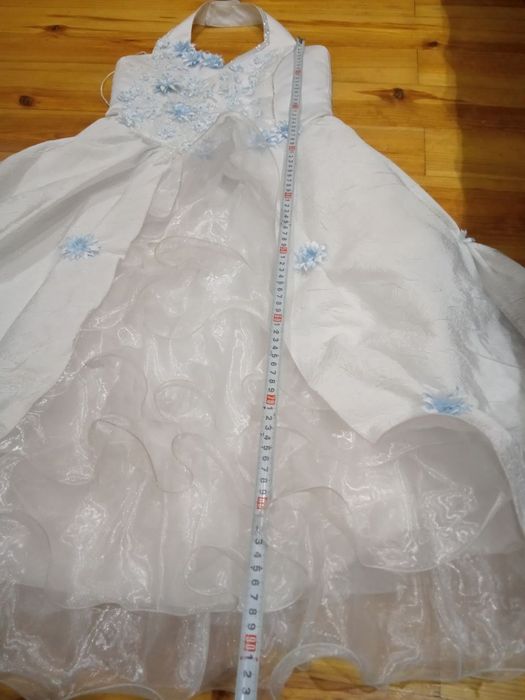 Нарядное  платье