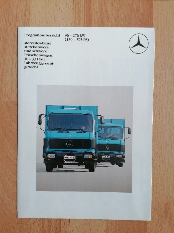 Prospekt MERCEDES-program samochody ciężarowe.