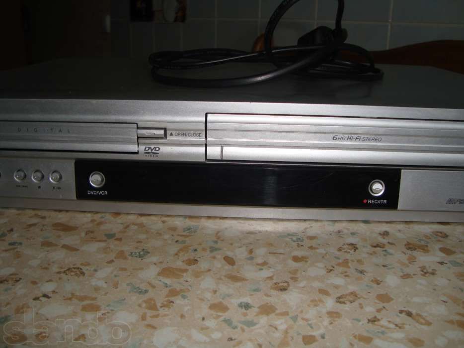 DVD+VHS(кассета) LG VC 8704