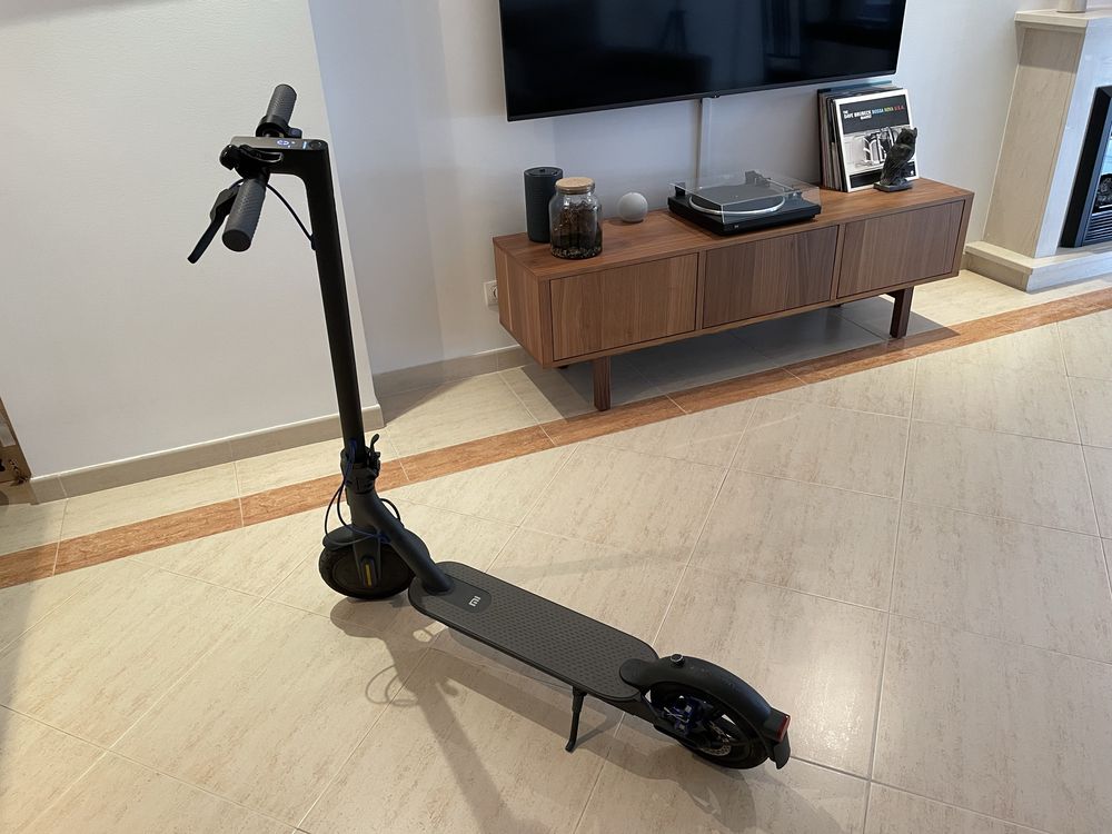 Trotinete Xiaomi MI Scooter 3 em otimo estado