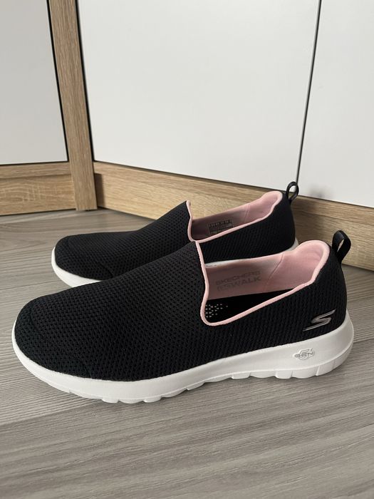 Сліпони, мокасини жіночі Skechers Go Walk 39р.