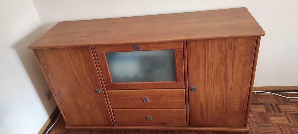 Mobília de sala de jantar em pinho como nova