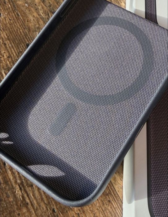 Capa iphone 17 pro original techWoven Case Purple