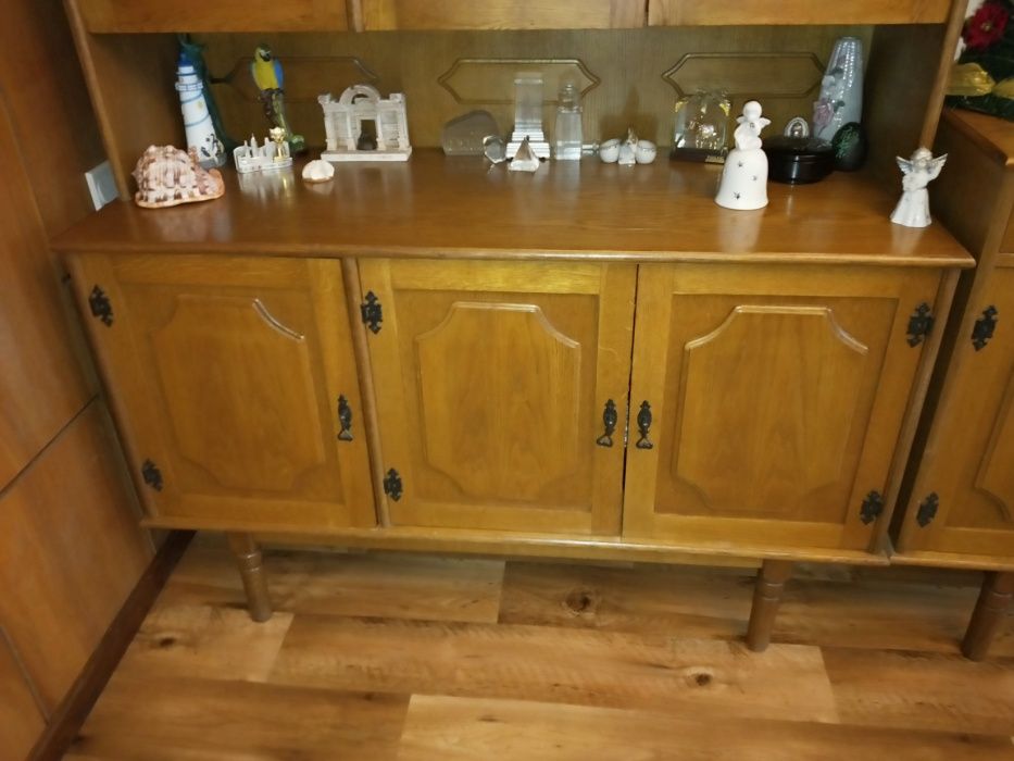 Meble drewniane komplet