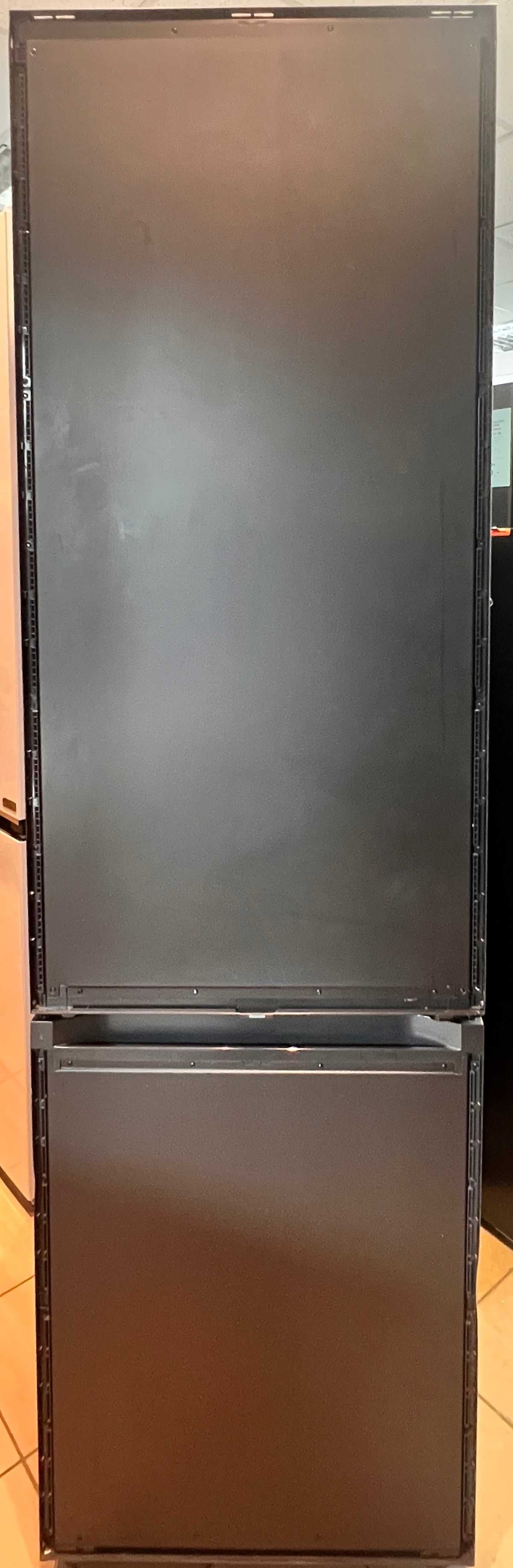 Outlet Agd: Lodówka SAMSUNG RB38A7B6BAPEF Warszawa