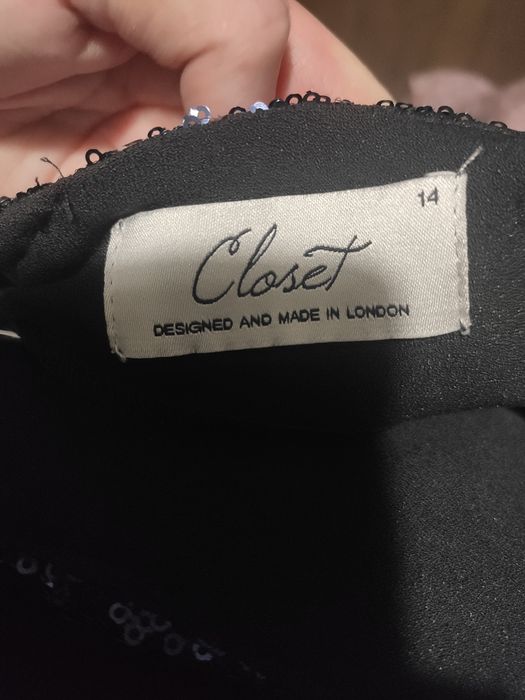 Плаття чорне з синіми паєтками